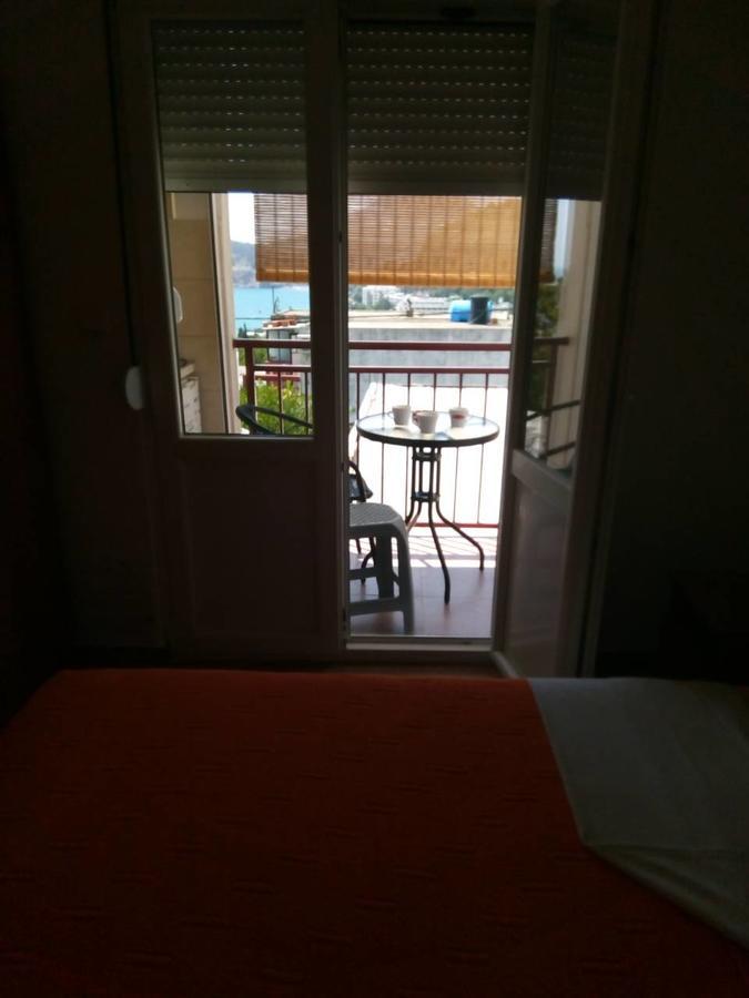 Apartmani Ceca 012 수토모레 외부 사진